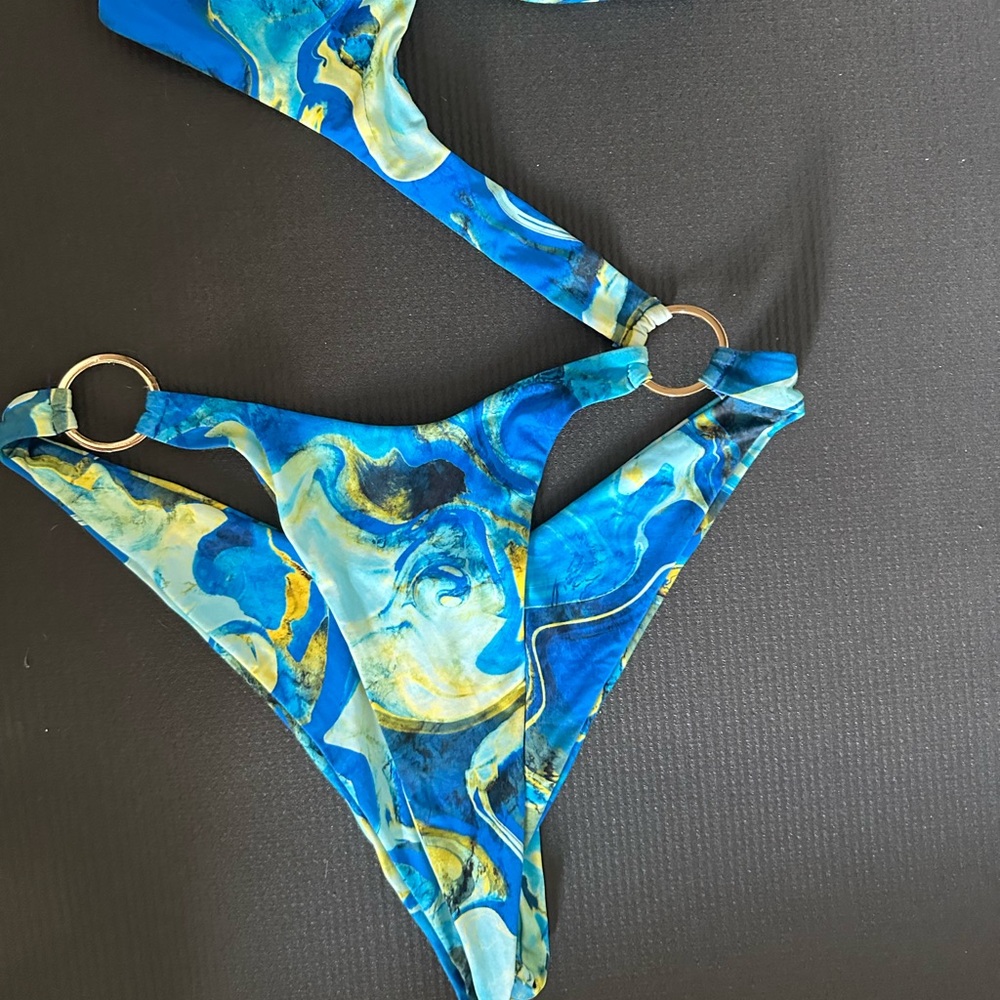 Kamari Swim Blue/Green Skye Asymmetrical One Piece Monokini Swimsuit size M - Picture 8 of 10